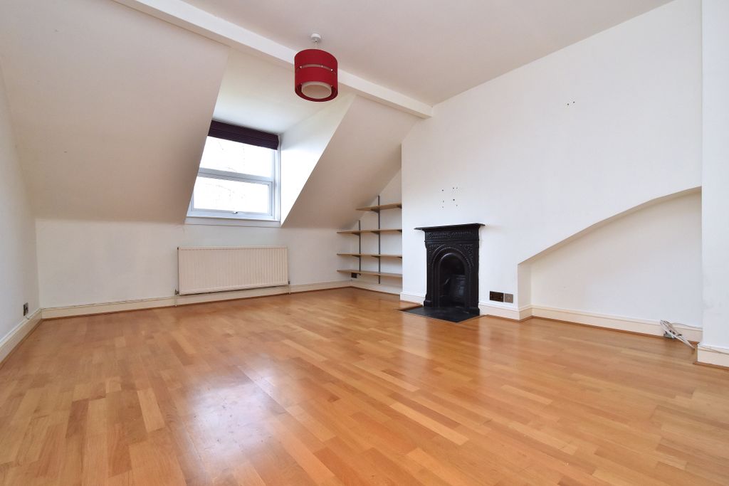 Property photo 2 of 6