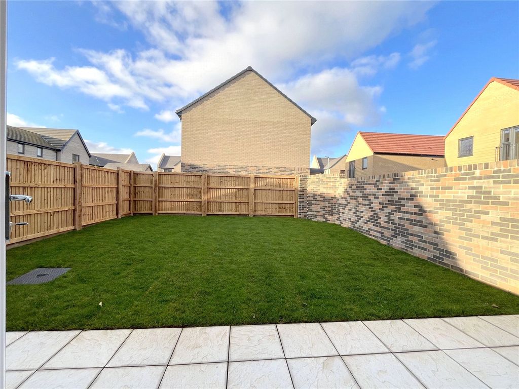 Property photo 3 of 10 Picture No. 07