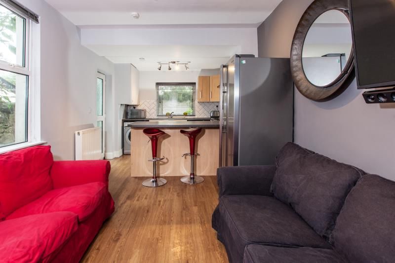 Property photo 1 of 15 Photo 0