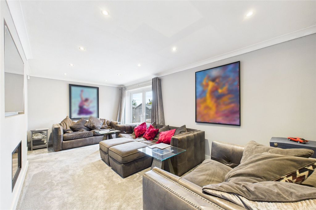 Property photo 3 of 14 Picture No. 93