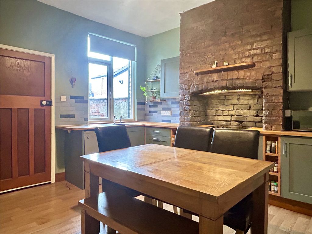 Property photo 3 of 21 Kitchen / Diner