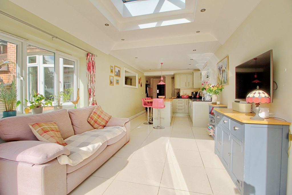 Property photo 3 of 30