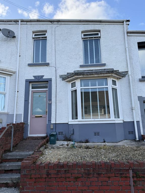 Property photo 1 of 10 2 Bedroom Terraced Home
