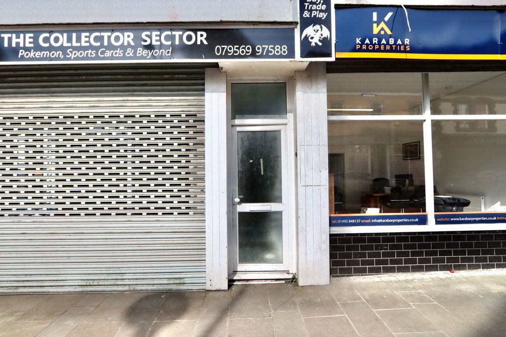 Property photo 2 of 11