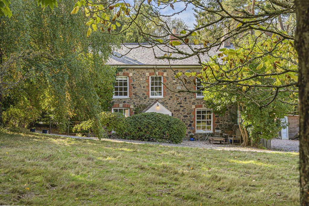 Property photo 1 of 35