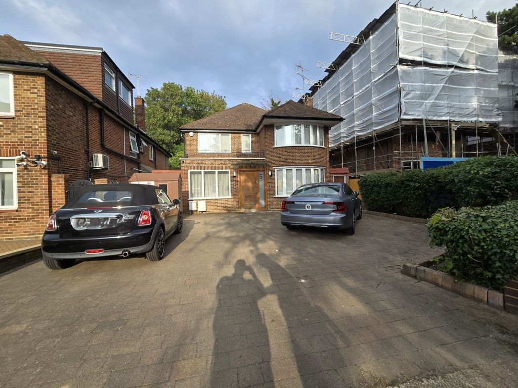 Property photo 1 of 13 A Very High End But Homely 4 Bedroom Detached Home