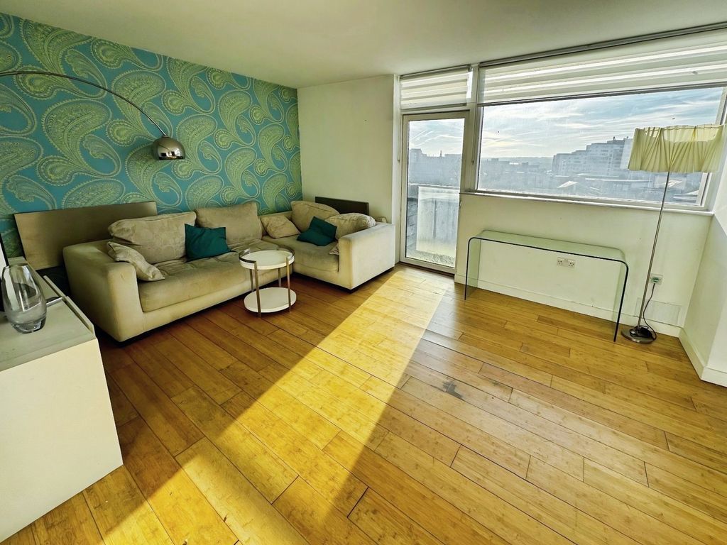 Property photo 2 of 9 Picture No. 29