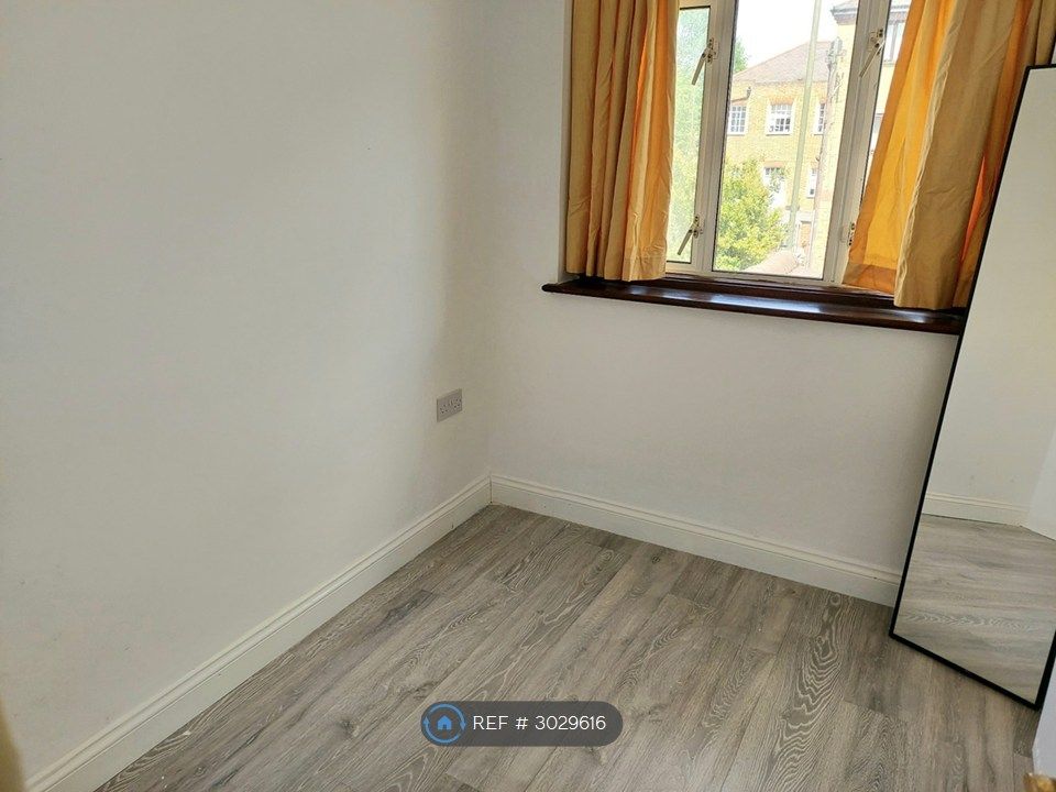 Property photo 2 of 3
