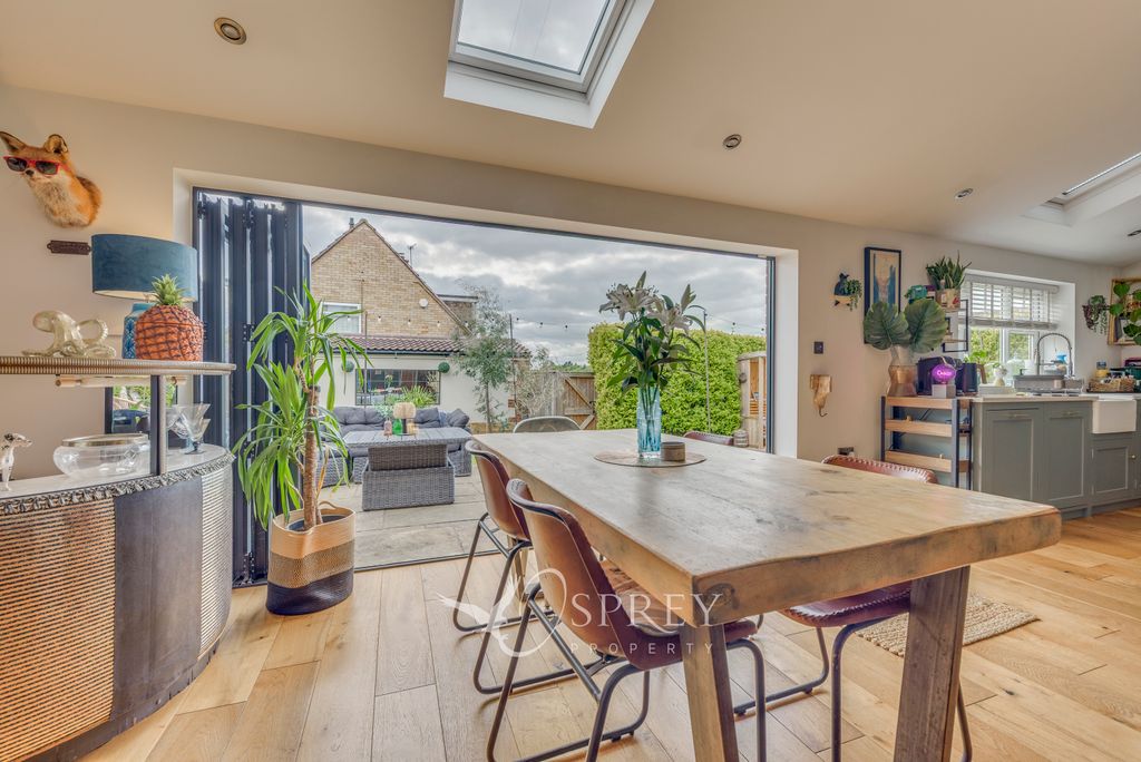 Property photo 2 of 23 Open Plan Kitchen /