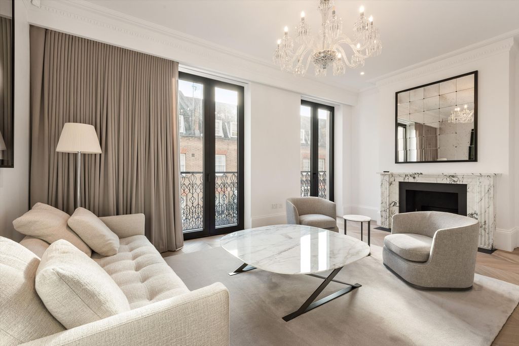 Property photo 2 of 17 Image