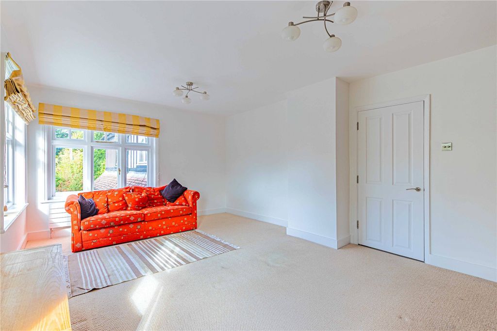 Additional image 4 of 4 bed terraced house to rentThe Old Bakery, Grange Road, Letchmore Heath WD25