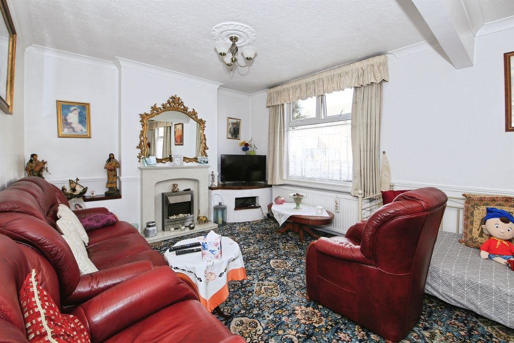 Property photo 2 of 15