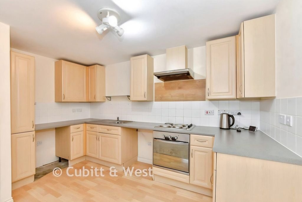 Property photo 2 of 10 Cbf7A493-2