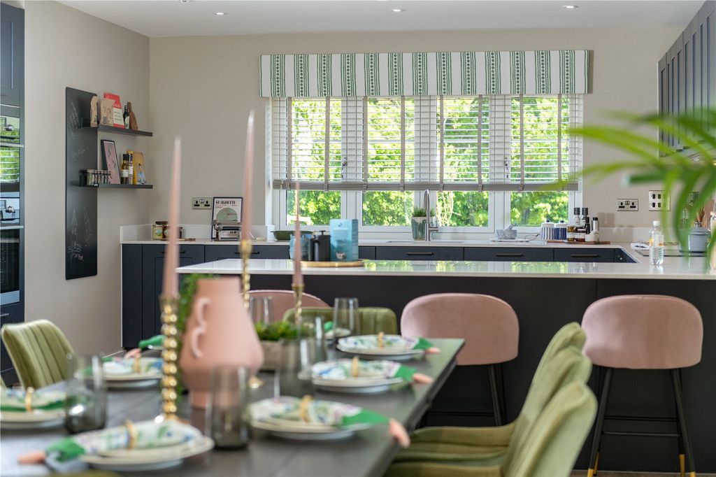 Property photo 2 of 7 Kitchen Diner