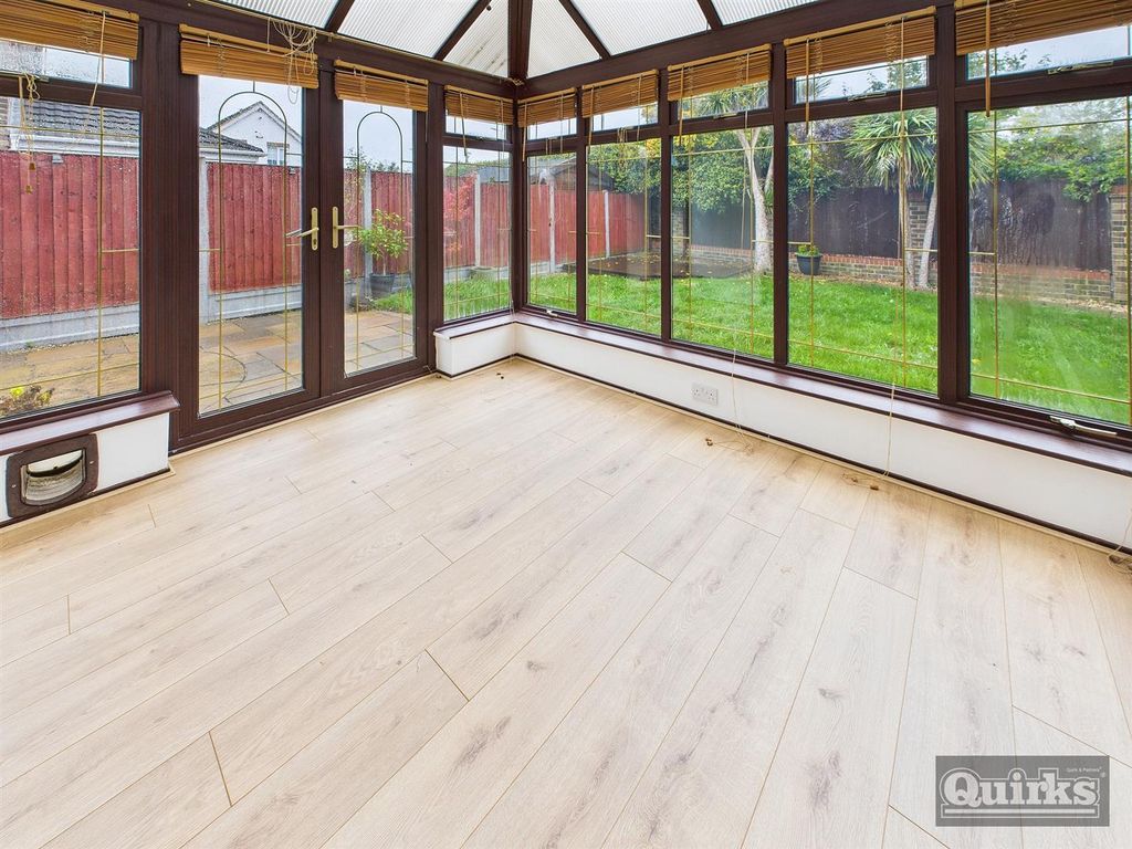 Property photo 2 of 14 Cam02342G0-Pr0136-Still004.Jpg