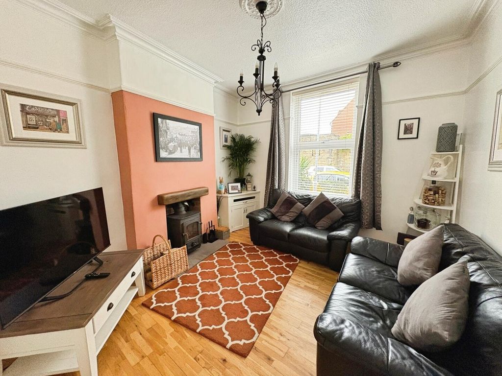 Property photo 2 of 14 Living Room