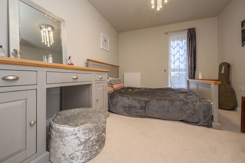 Additional image 12 of 4 bed semi-detached house for saleHall Lane, Kettering NN15