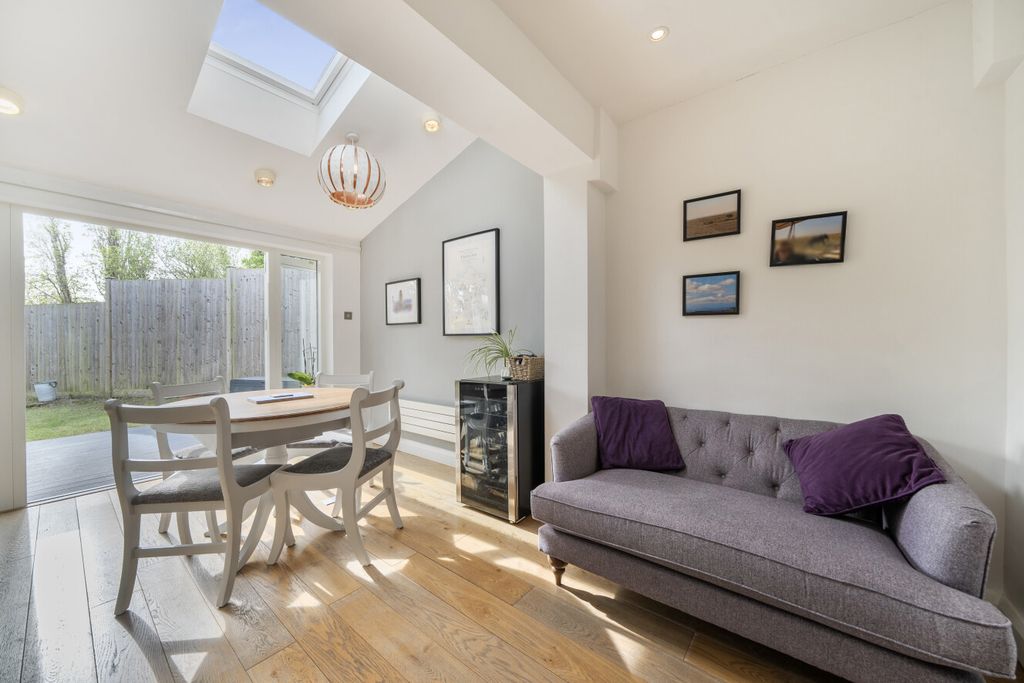 Property photo 3 of 20 1439765-8-69d8B73...