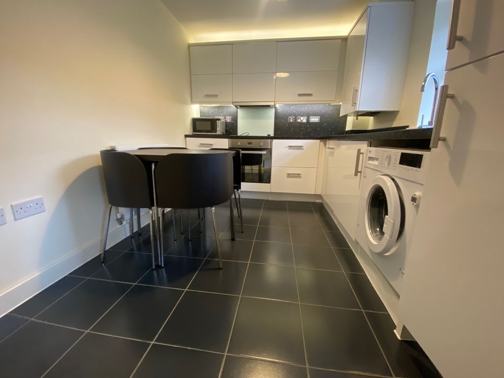 Property photo 1 of 6 Kitchen