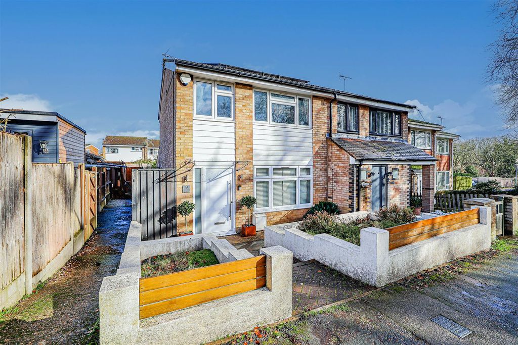 Property photo 1 of 35 980A4992-1.Png