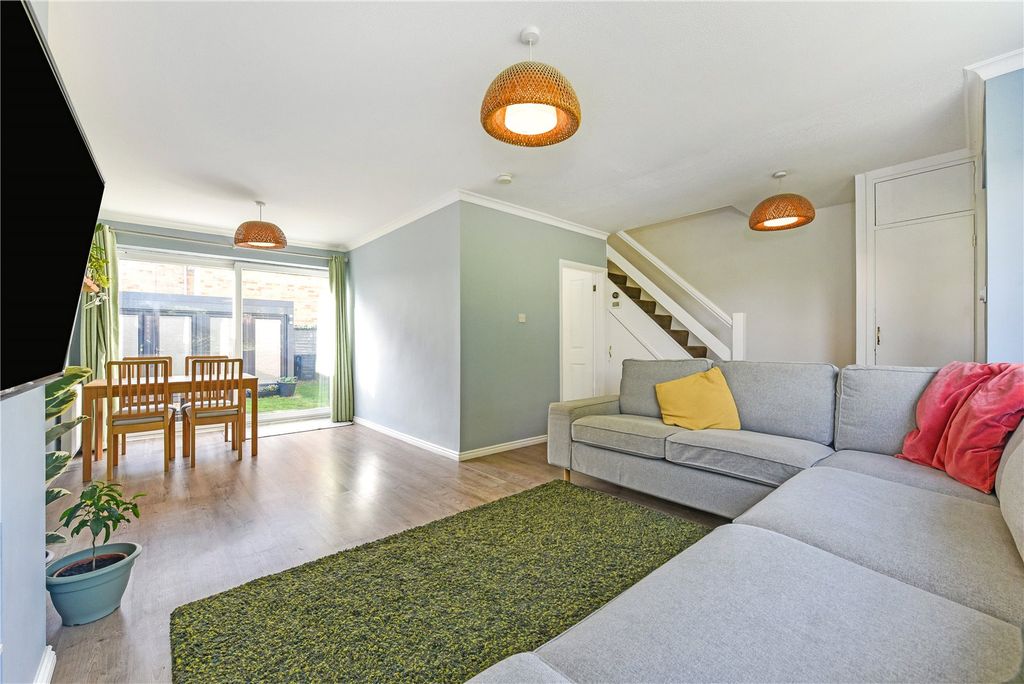 Property photo 2 of 19 Sitting/Dining Room