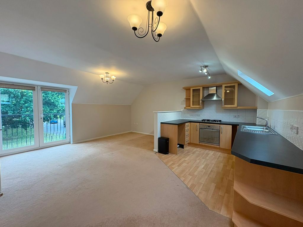 Property photo 3 of 22