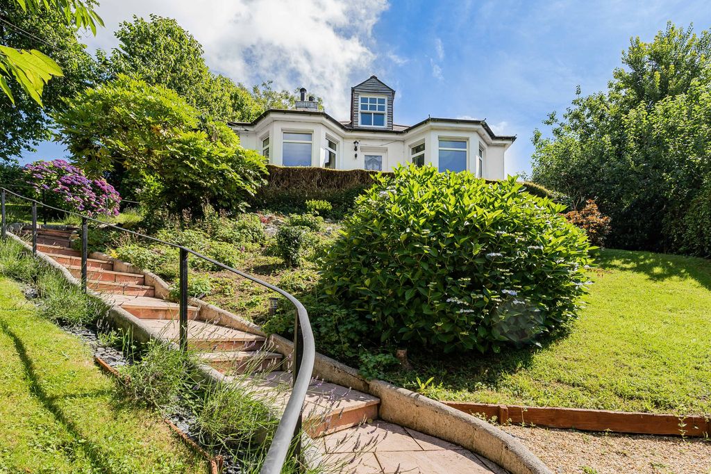 Property photo 1 of 35
