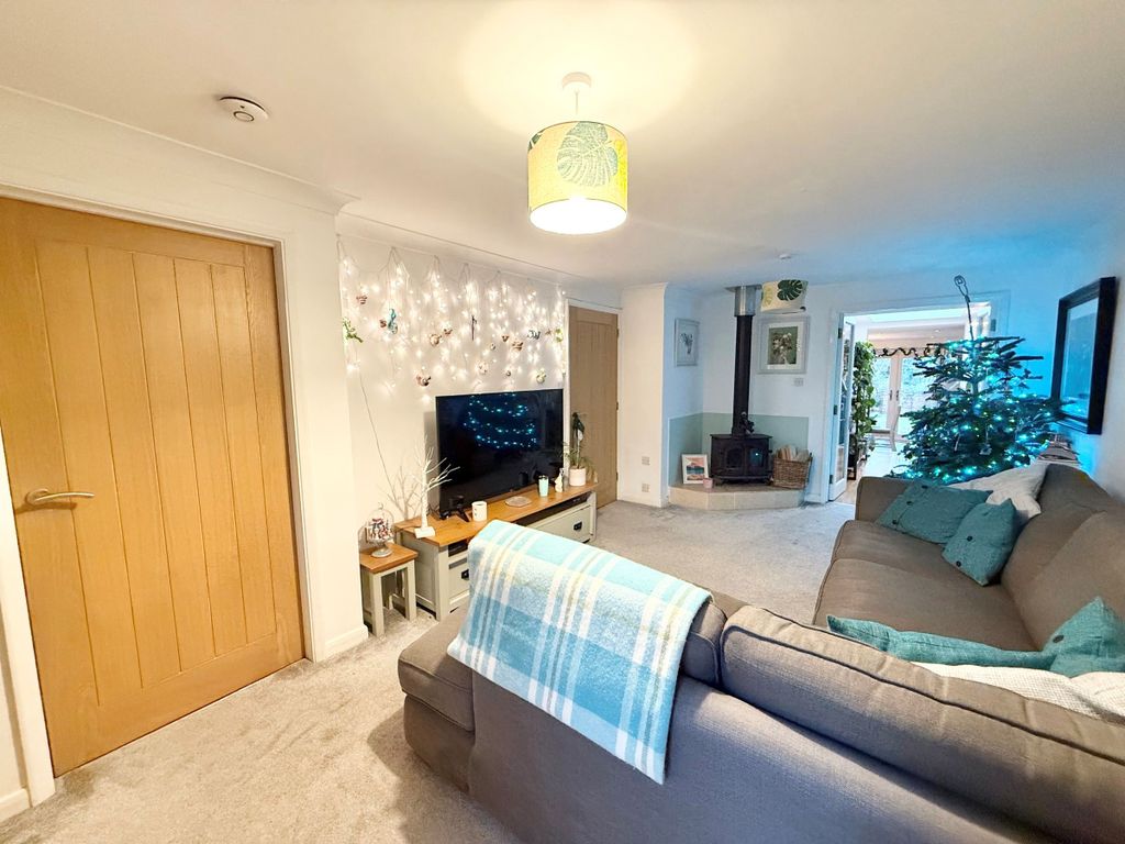 Property photo 3 of 26