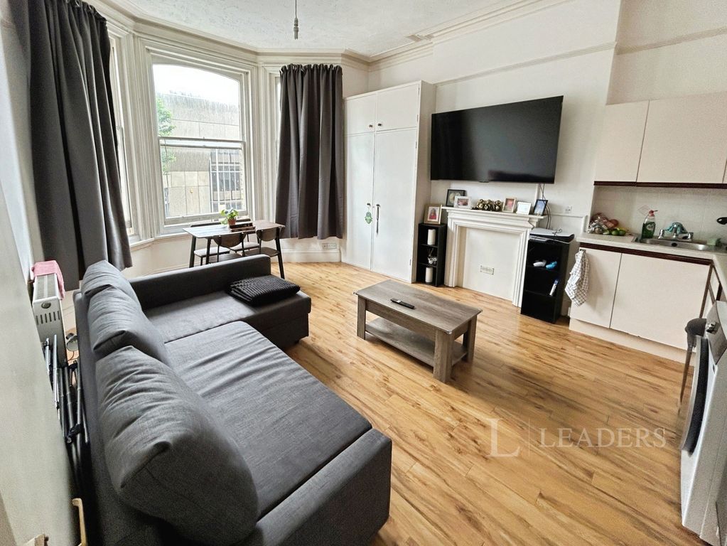 Property photo 2 of 9 Pbox-Img.Jpg