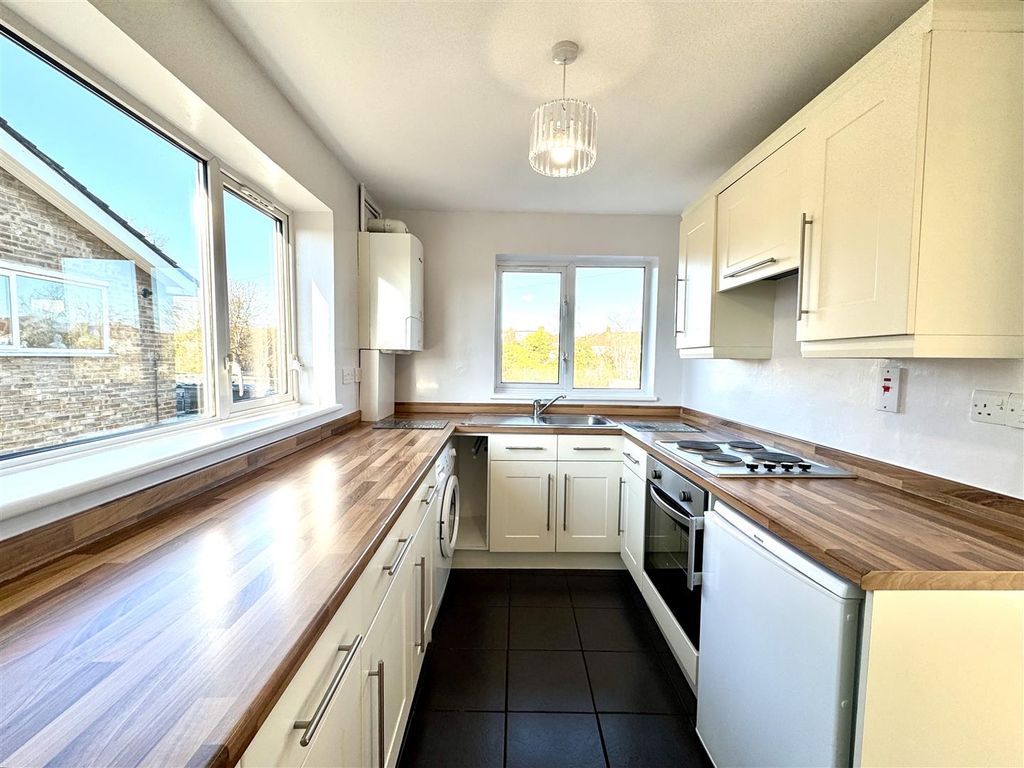 Property photo 3 of 12 Img_9719.Jpeg