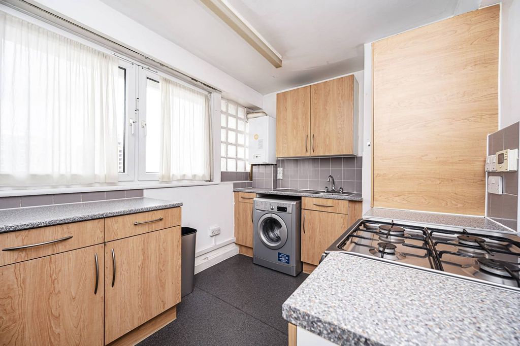 Property photo 3 of 7
