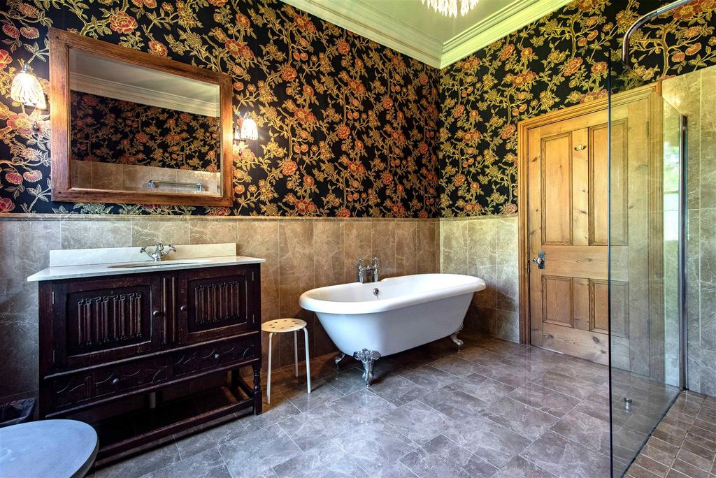 Additional image 16 of 6 bed detached house for saleTattershall Drive, The Park NG7