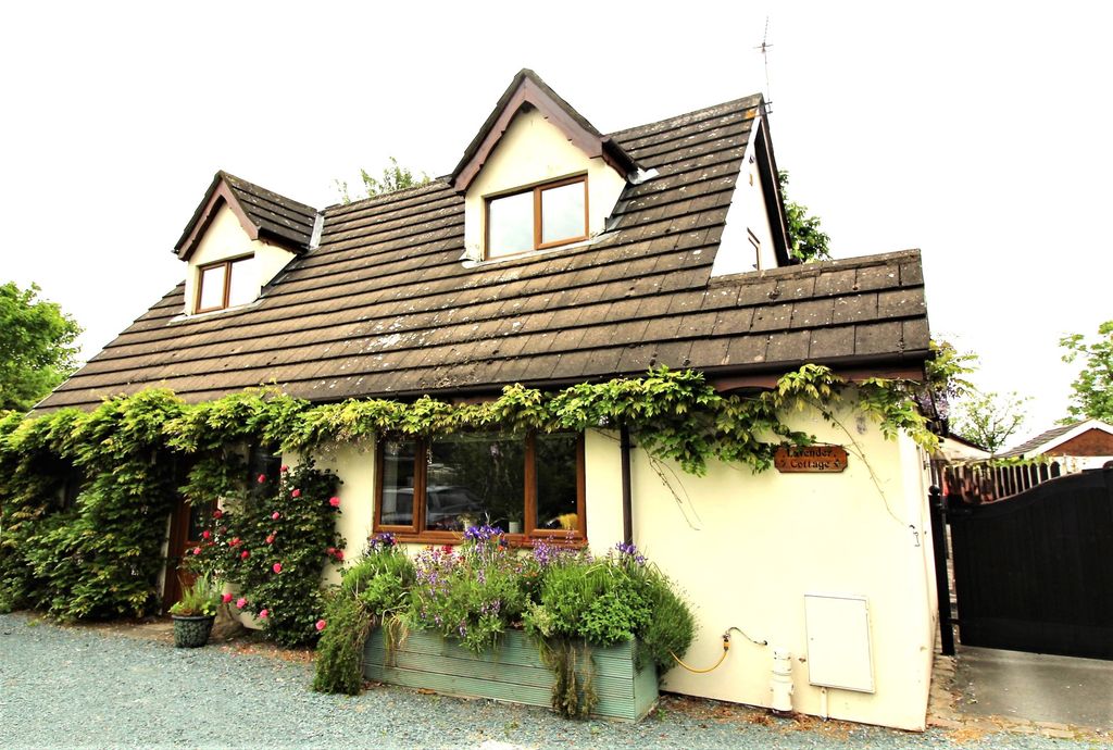 Property photo 1 of 30