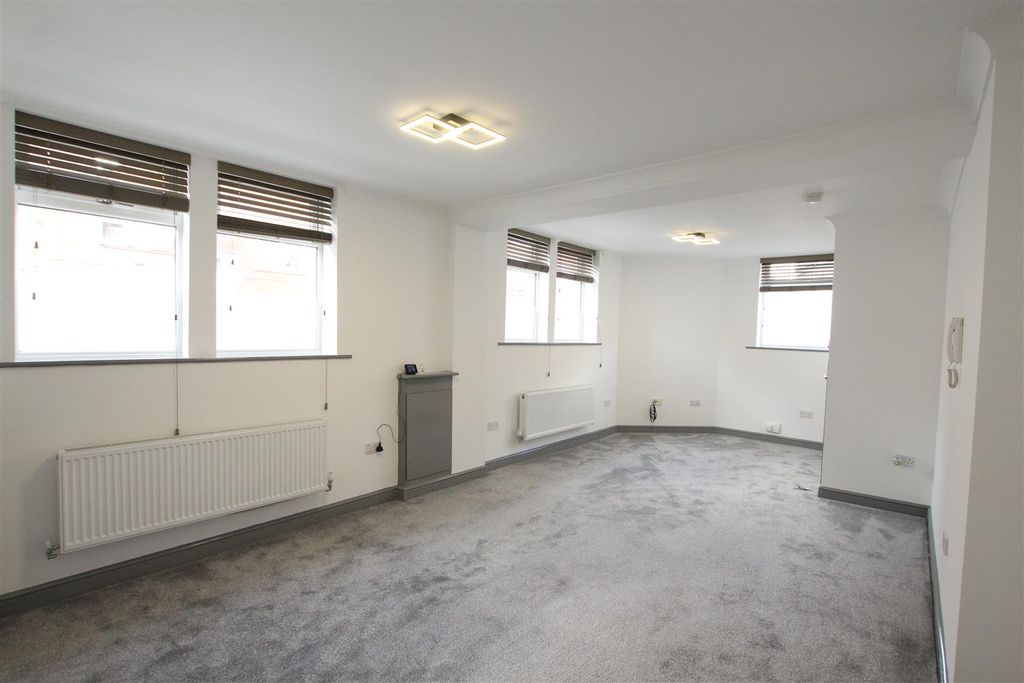 Property photo 1 of 10 Img_9917.Jpg