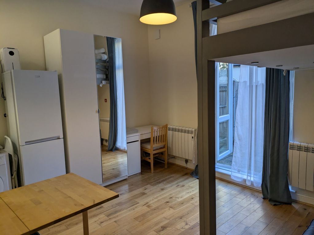 Property photo 2 of 6 Photo 8