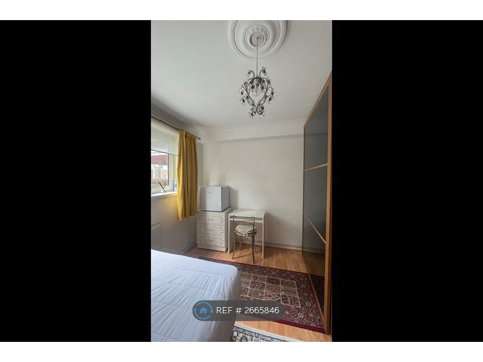 Property photo 3 of 5