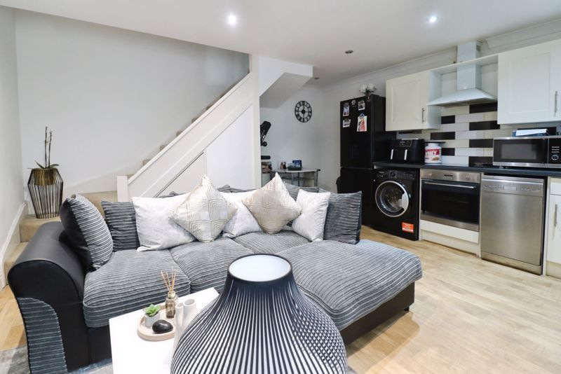 Property photo 2 of 13 Photo 9