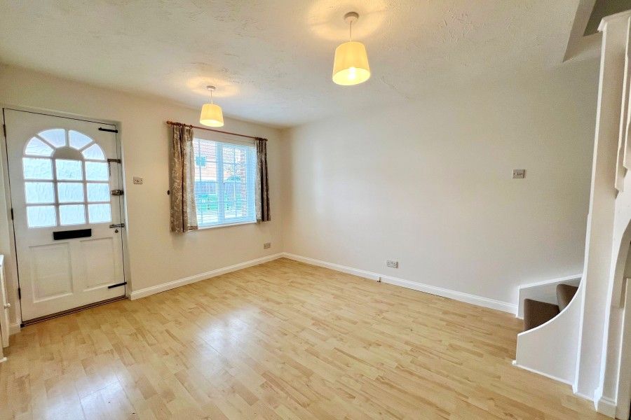 Property photo 3 of 9