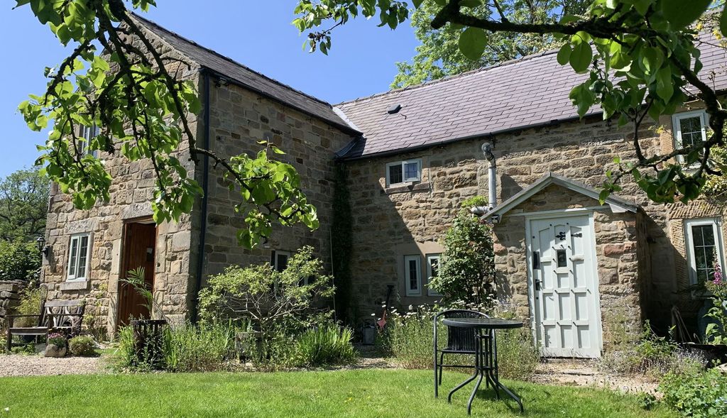 Property photo 2 of 21