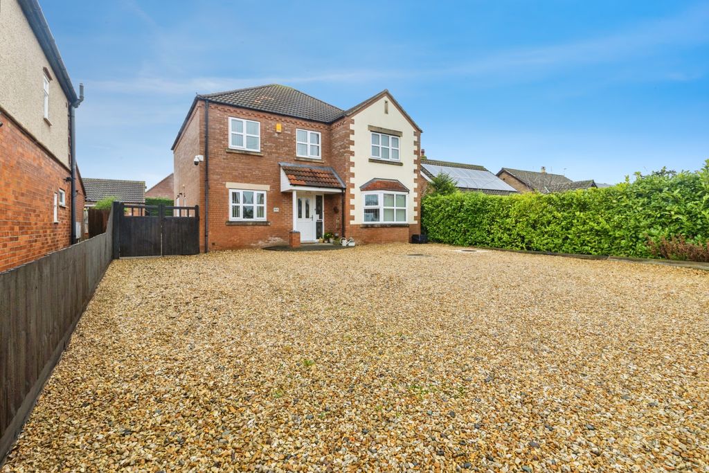 Property photo 1 of 20 2026-02-10-86Alincolnroad037