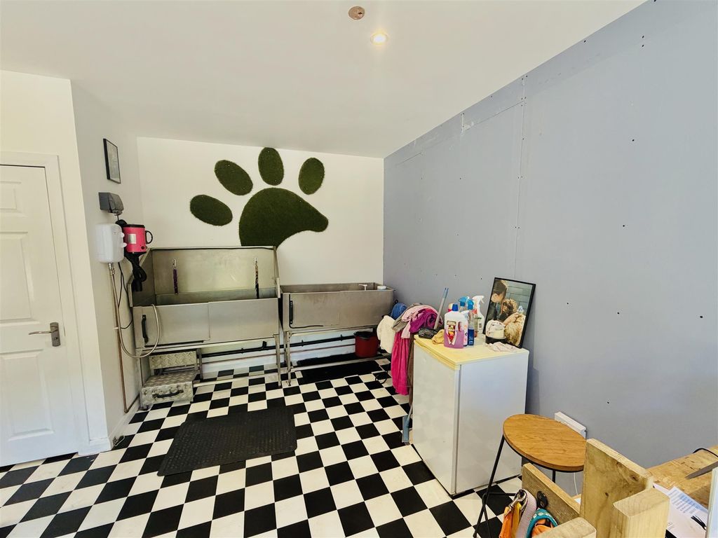 Property photo 2 of 4 Photo 1