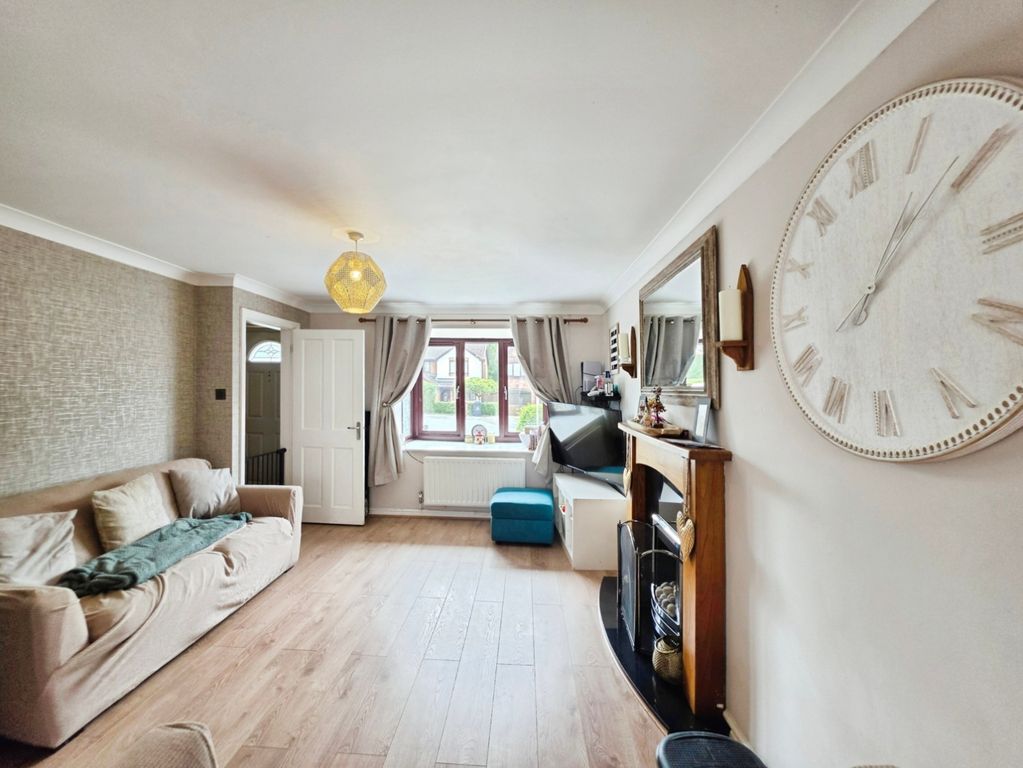 Property photo 3 of 20 Pbox-Img.Jpg