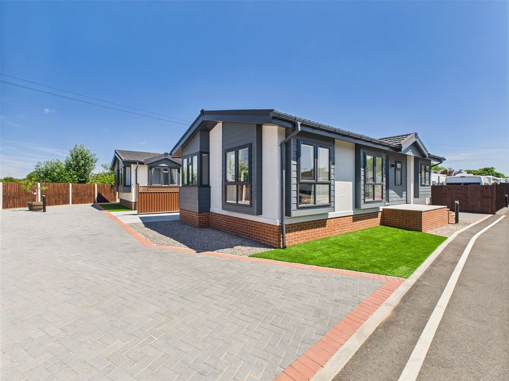 Property photo 1 of 13 Picture No. 01