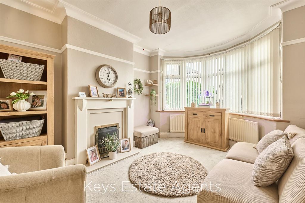 Property photo 3 of 19 Front Reception (Incl Bay)