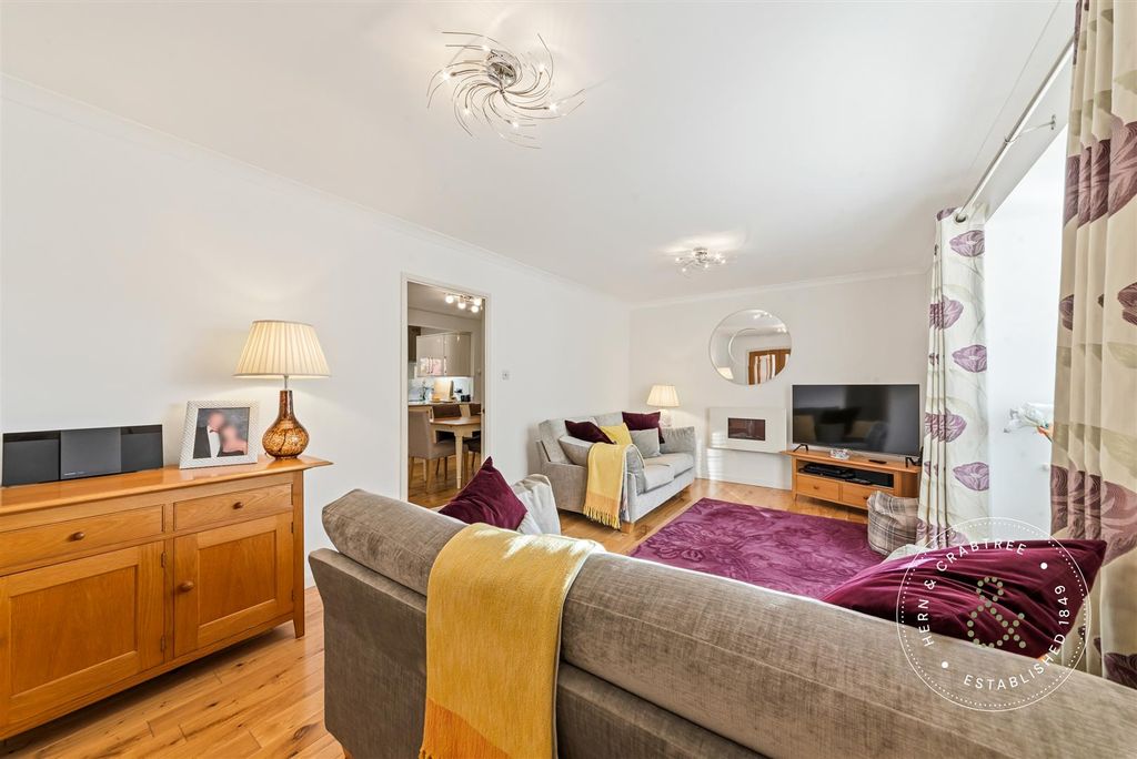 Property photo 3 of 38 Tangmere-Drive-14.Jpg