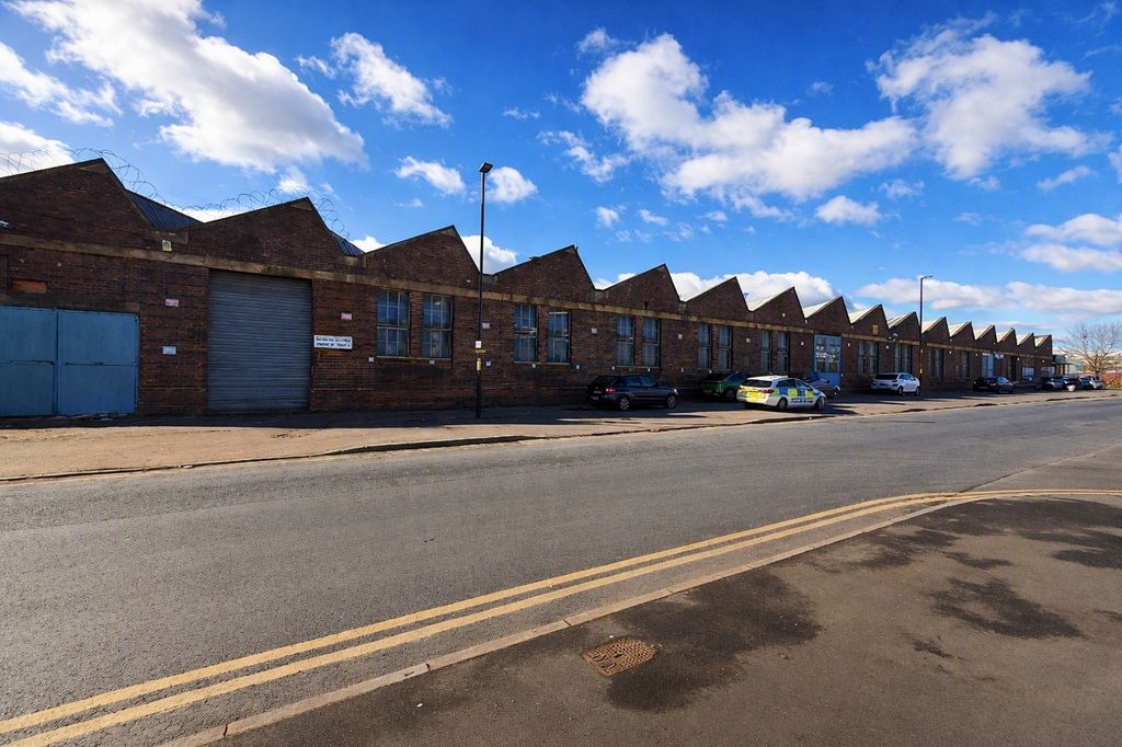 Property photo 1 of 5 Photo 10