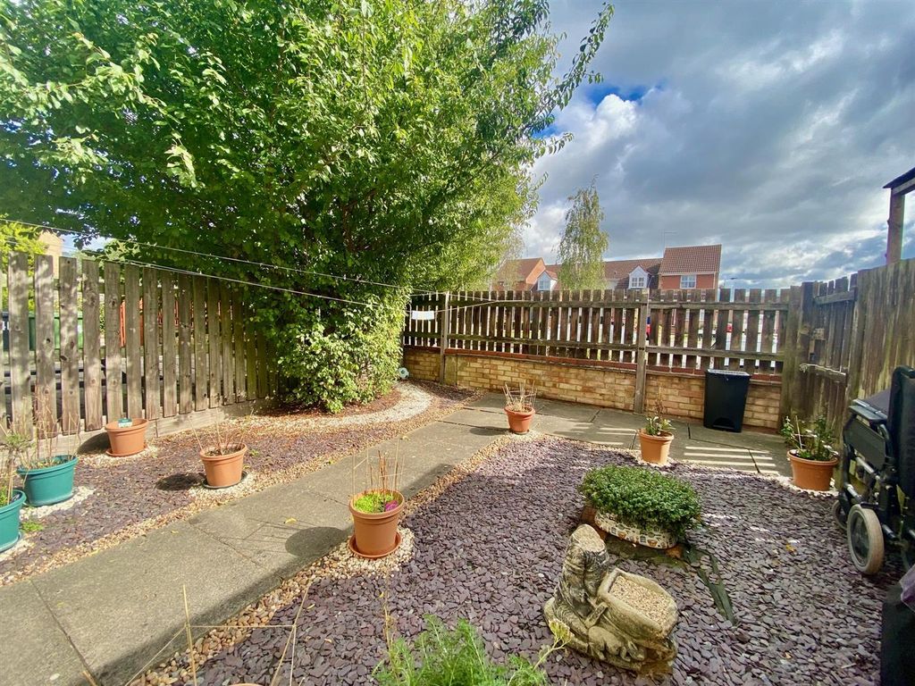 Property photo 3 of 7