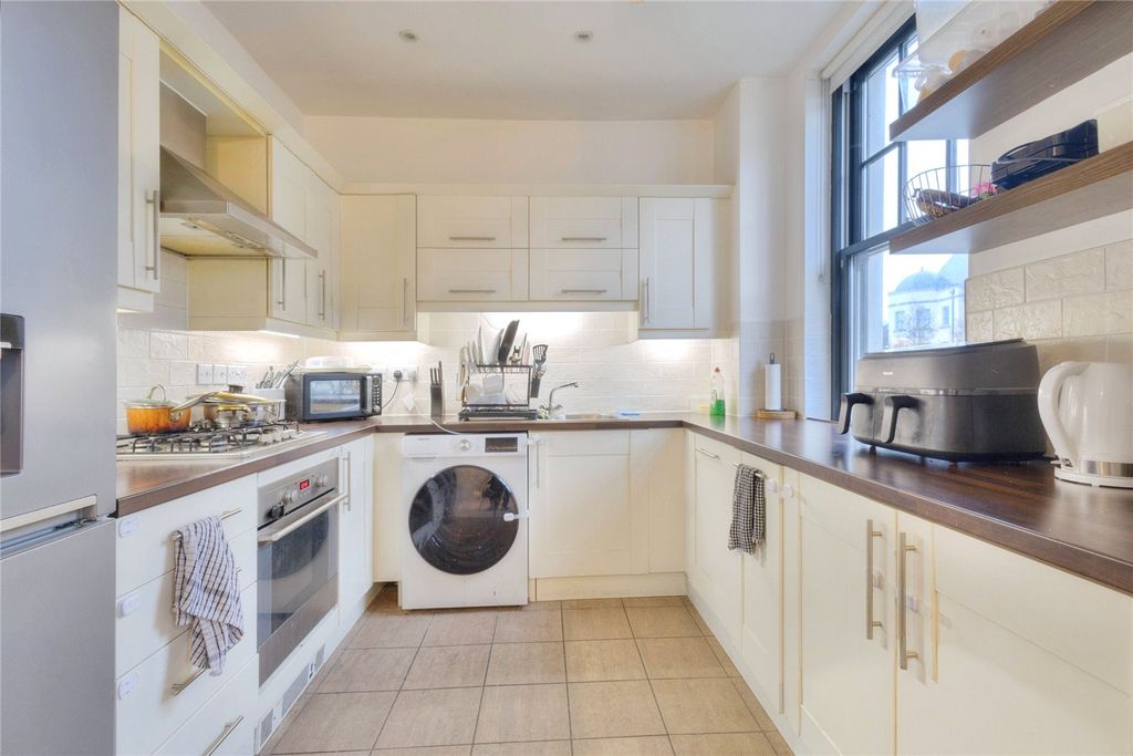 Property photo 2 of 22 Kitchen