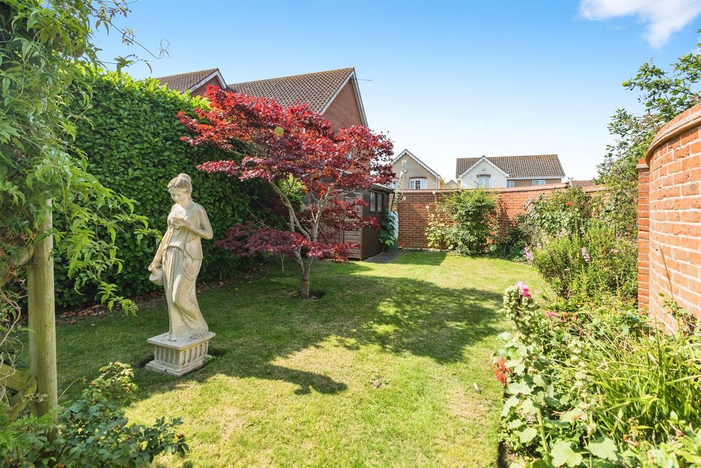 Property photo 3 of 17