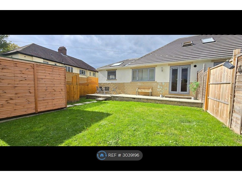Property photo 1 of 32